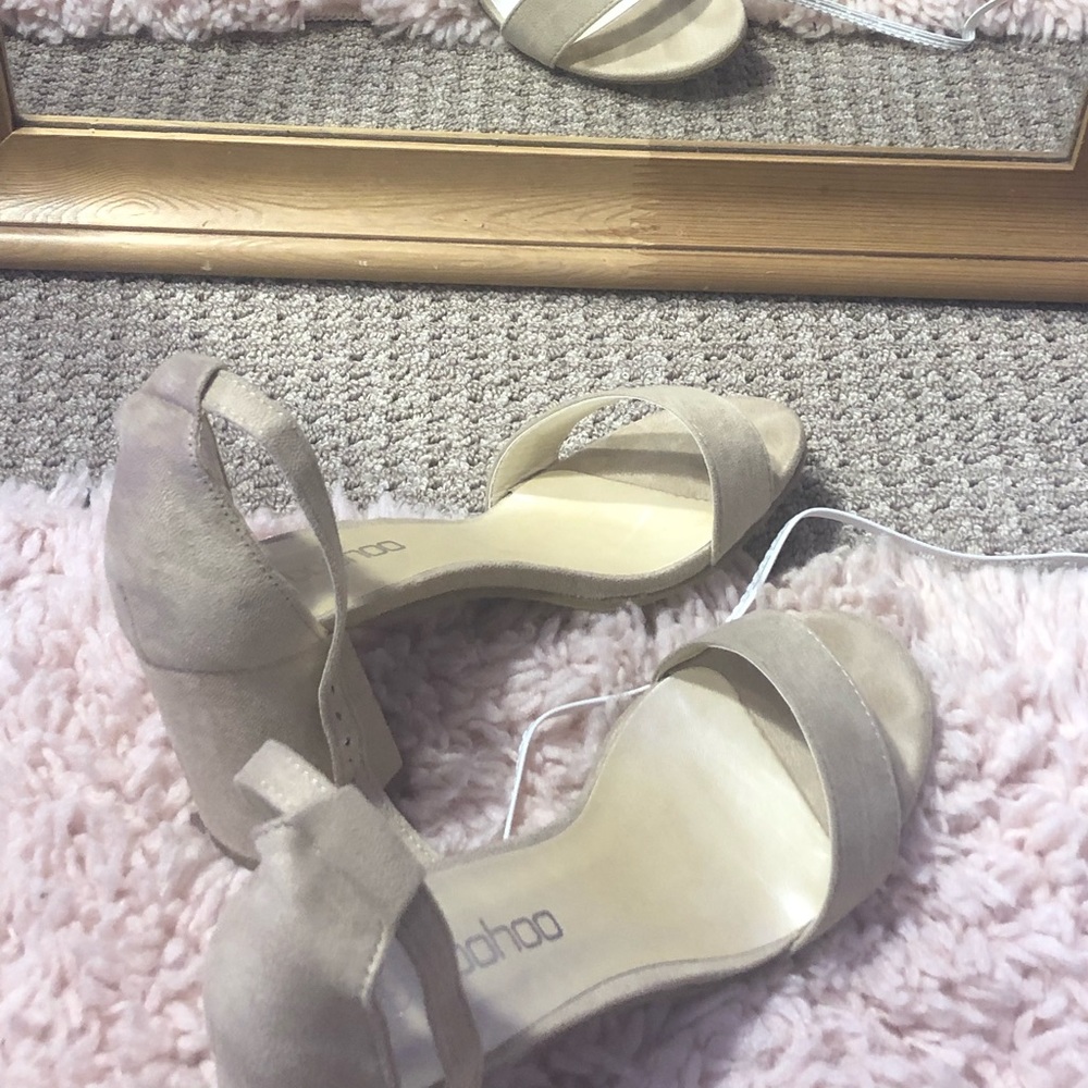 Brand new boohoo heals